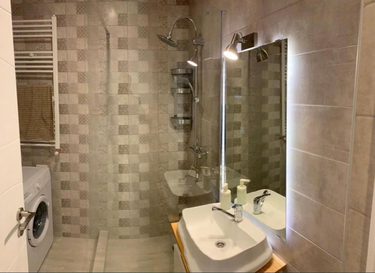 Retreat Luxury Apartment Near Presidential Palace Bucarest Extérieur photo